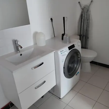 Grand 3 Pieces Lumineux A Sur Gesse Apartament